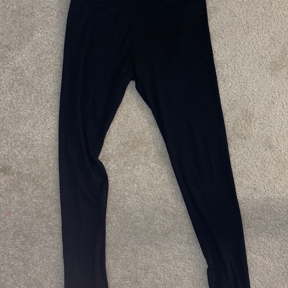 plain black leggings
